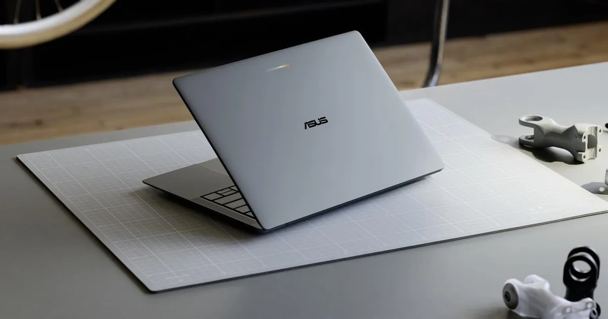 ASUS lanza su primer GoogleBook 14 con Gemini integrado y 18 horas de autonomía