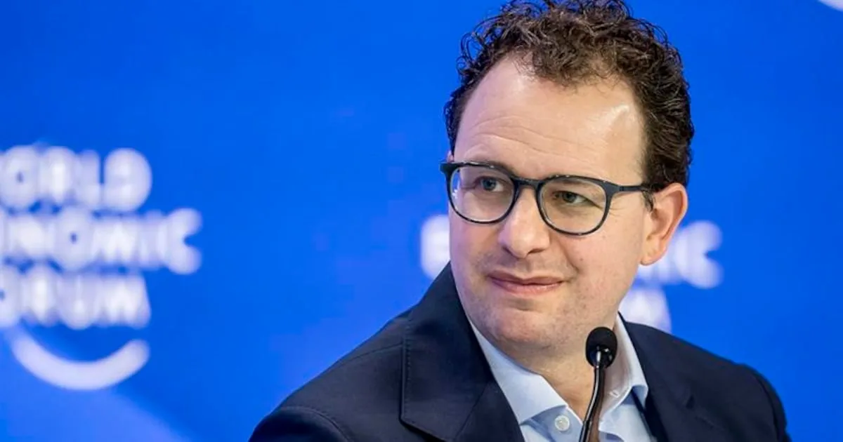 Big Tech de la IA acuerdan frenar su desarrollo, según Página/12