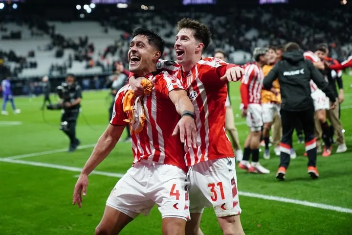 Bombazo de Castro y final no apto para cardíacos: Estudiantes avanzó a semis de la Libertadores