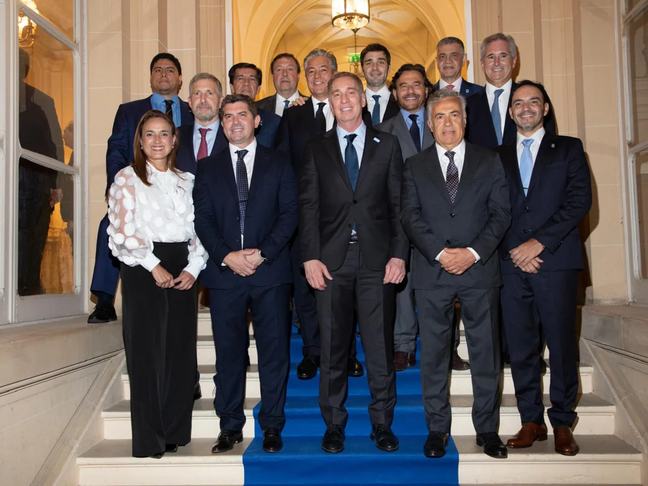 El Gobierno apura un pacto con gobernadores radicales para suspender las PASO