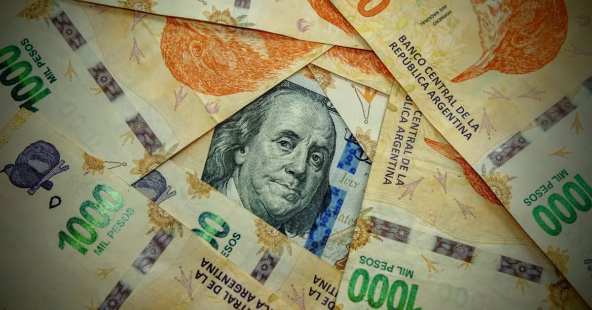 El Gobierno sube las tasas de plazo fijo para frenar al dólar
