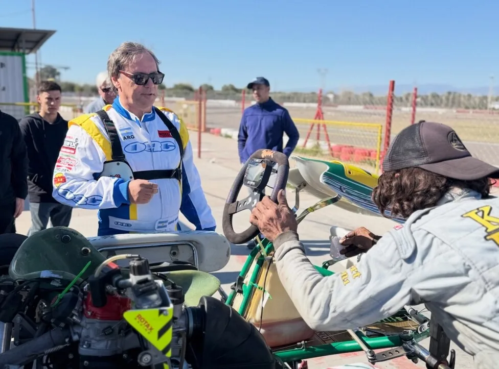 Henry Martin afinó motores con un karting en Pocito antes de su homenaje