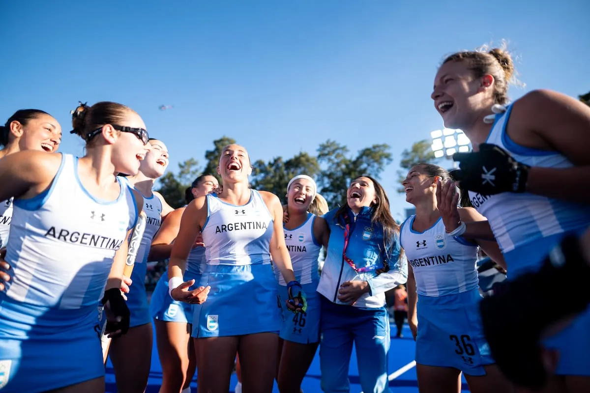 Las Leonas ganaron el oro en los Suramericanos y festejaron en Santa Fe