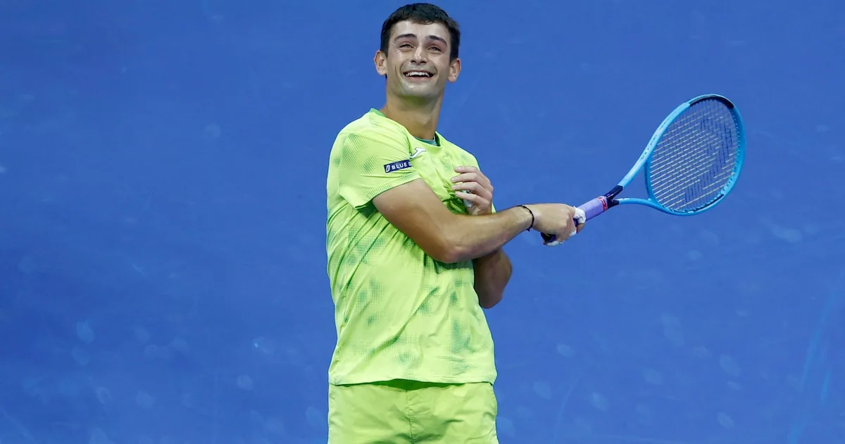 Navone venció a Djokovic y sueña con la Copa Davis