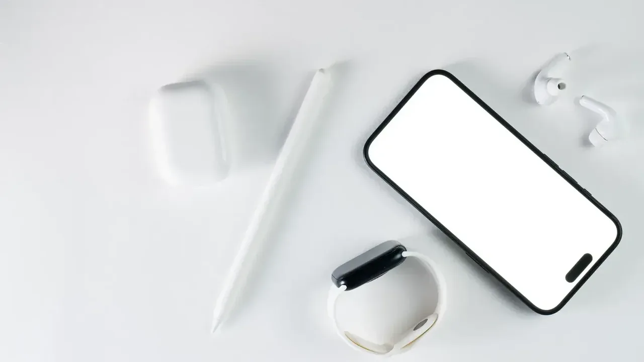 Mark Gurman anticipa el iPhone Duo y una nueva era de IA con Siri como eje
