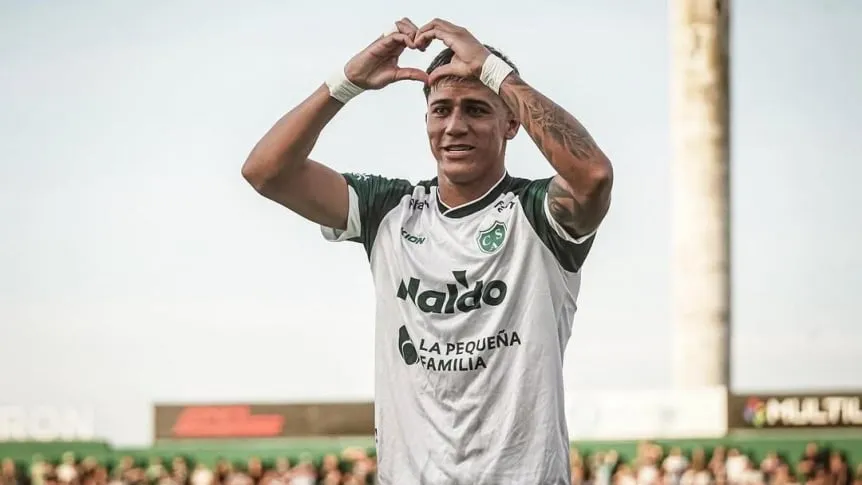 Quien es Junior Marabel: el desconocido goleador del fútbol argentino