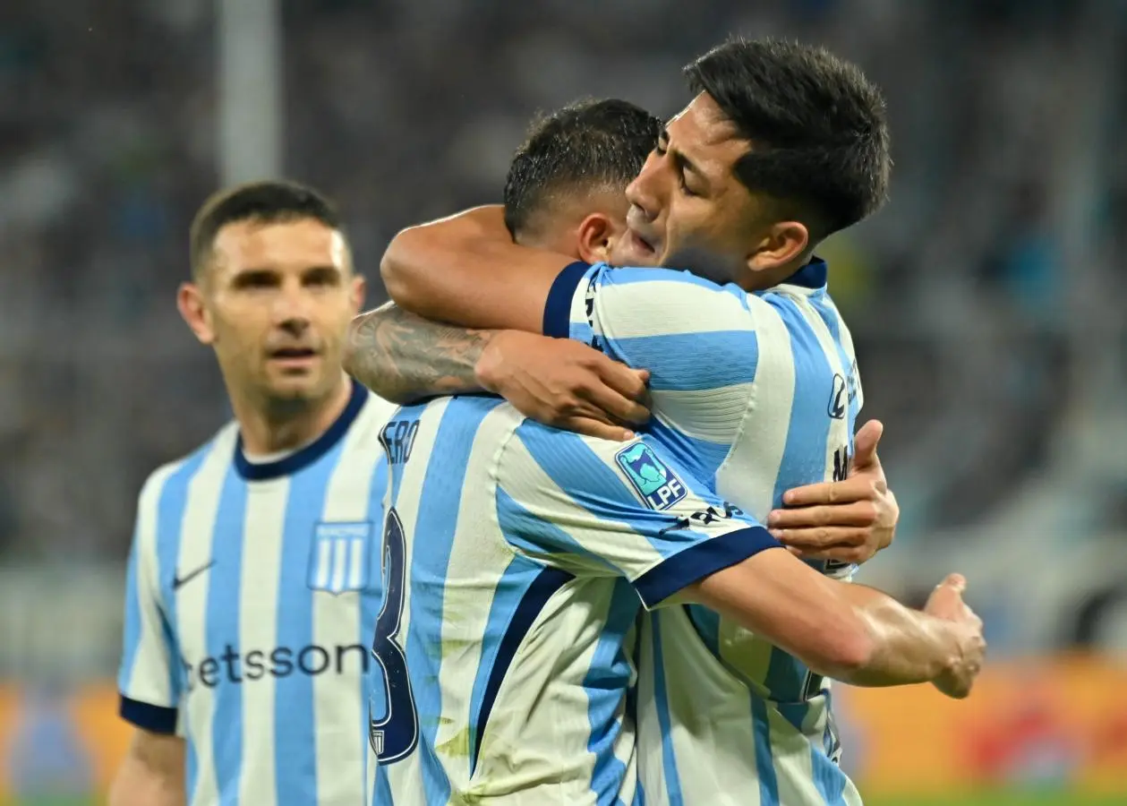 Alivio en Avellaneda: Racing venció 3-1 a Sarmiento y cortó la racha negativa