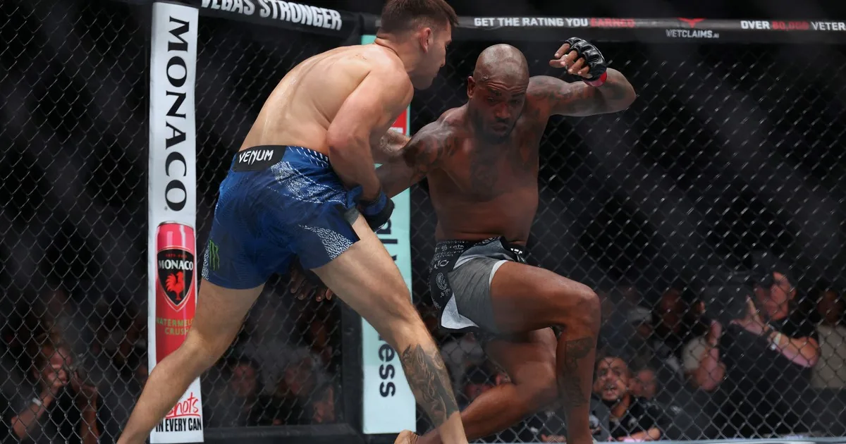 Ribovics noquea a King Green en el primer round del UFC 332
