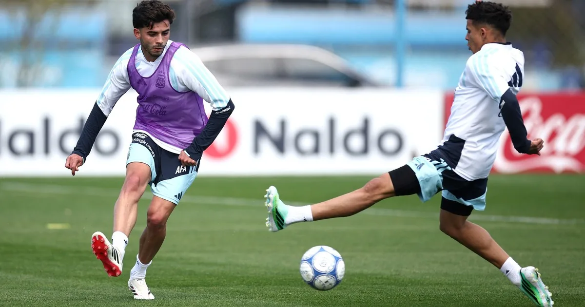 Santiago Simón, el ex River que sorprende en la lista de Scaloni