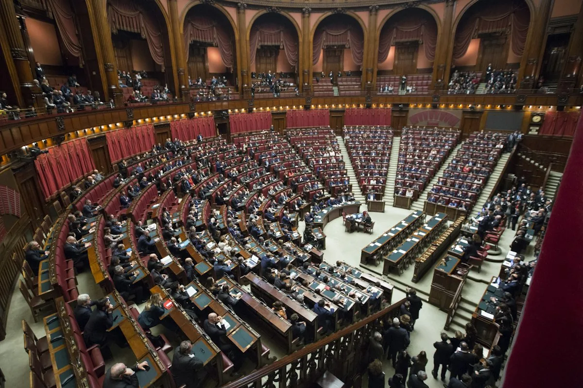 Tensión en la Cámara de Diputados: la oposición logró dictaminar proyectos clave sobre endeudamiento familiar y emergencia en discapacidad