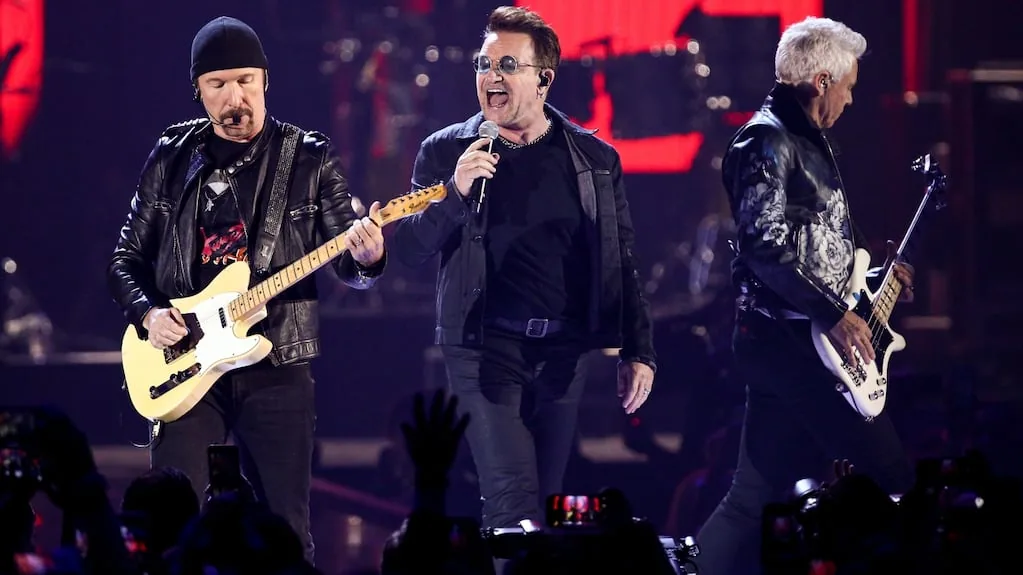 U2 ensaya para su próxima gira con el regreso de Larry Mullen tras una cirugía